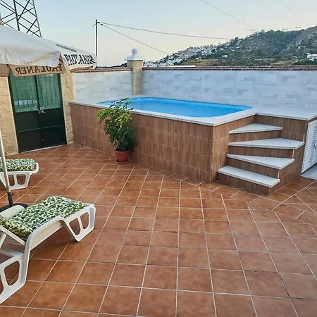 בית נופש Mi Cortijo נרחה